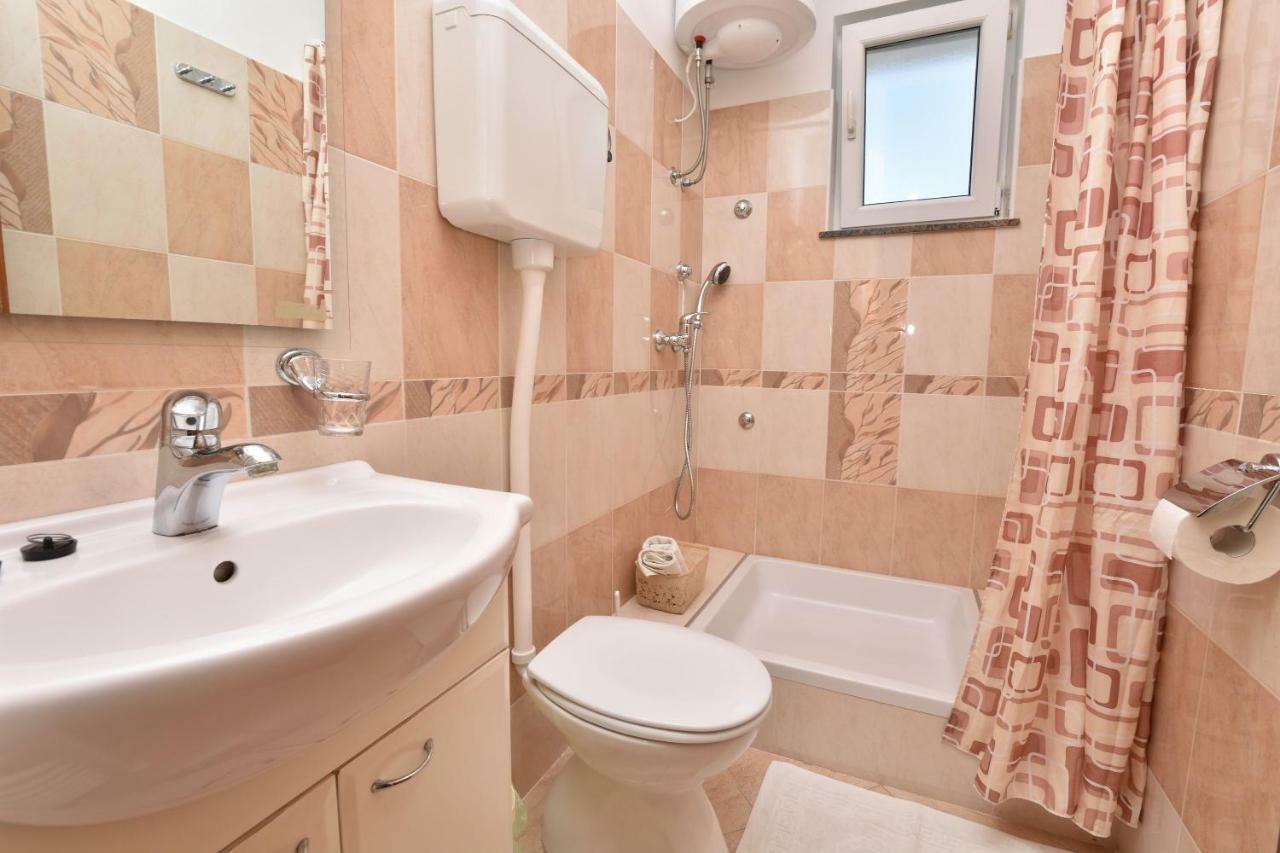Apartments Brico Primošten Екстериор снимка