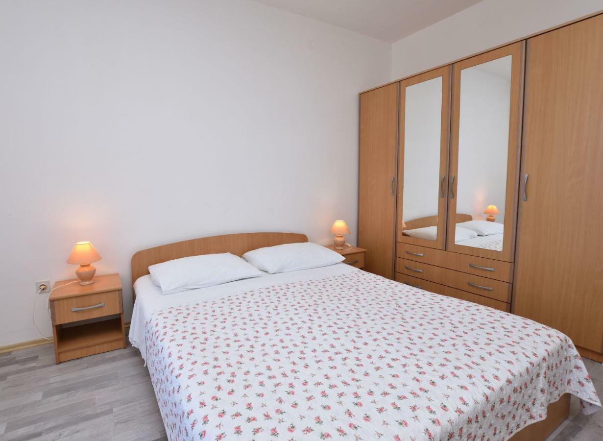 Apartments Brico Primošten Екстериор снимка
