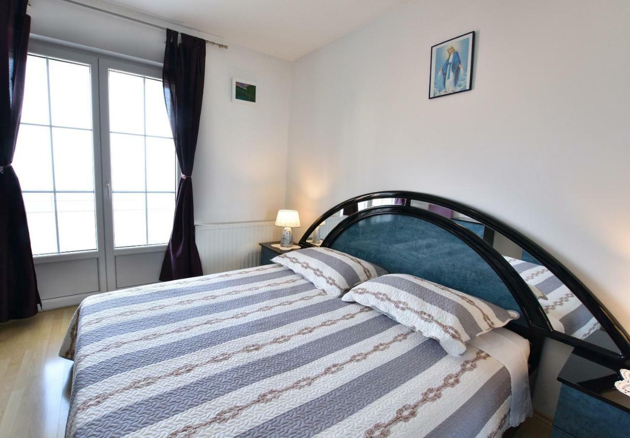 Apartments Brico Primošten Екстериор снимка