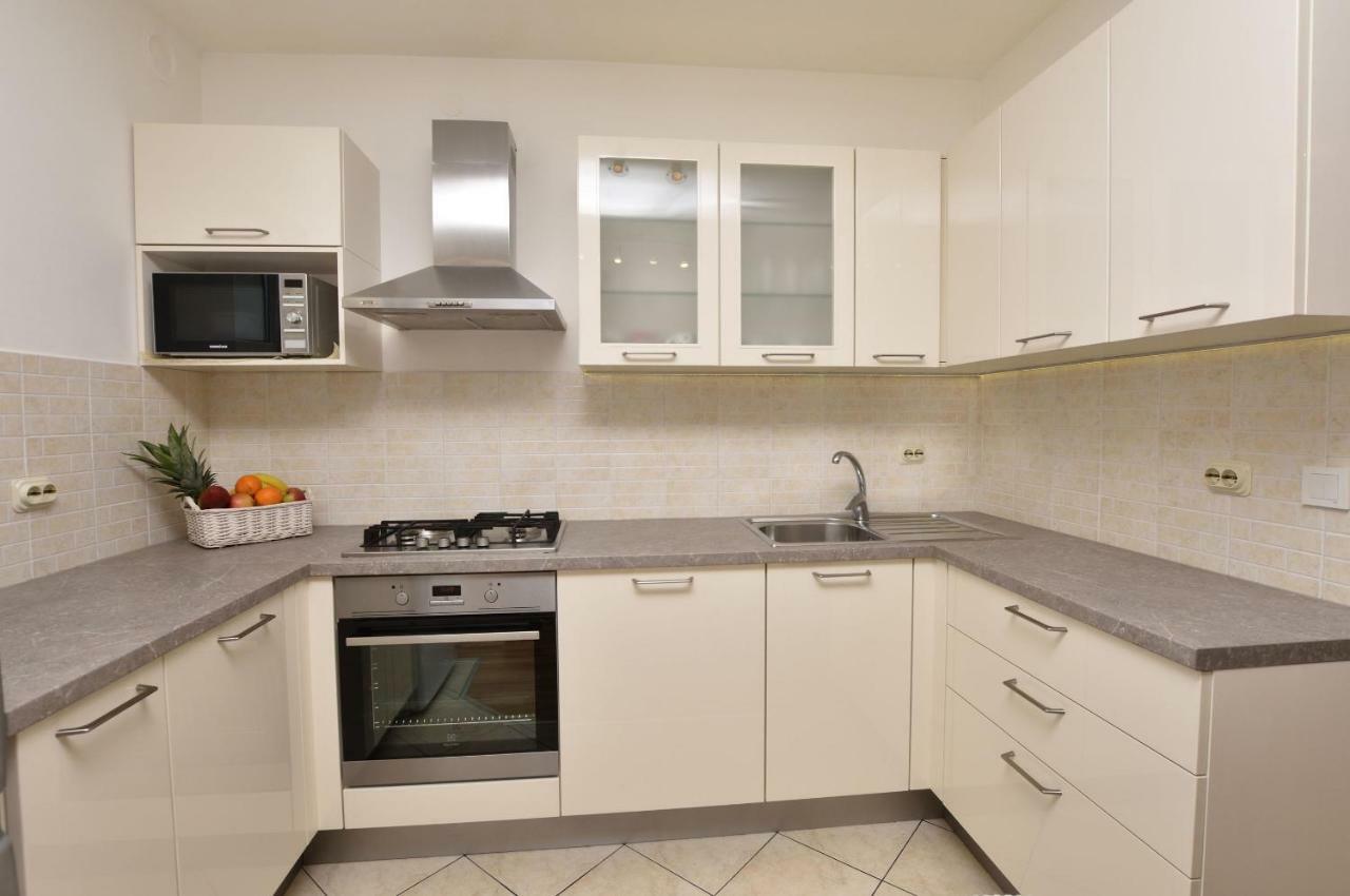 Apartments Brico Primošten Екстериор снимка