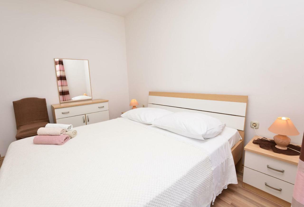 Apartments Brico Primošten Екстериор снимка