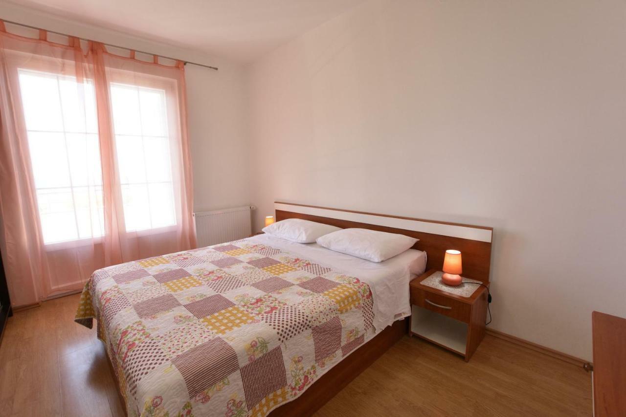 Apartments Brico Primošten Екстериор снимка